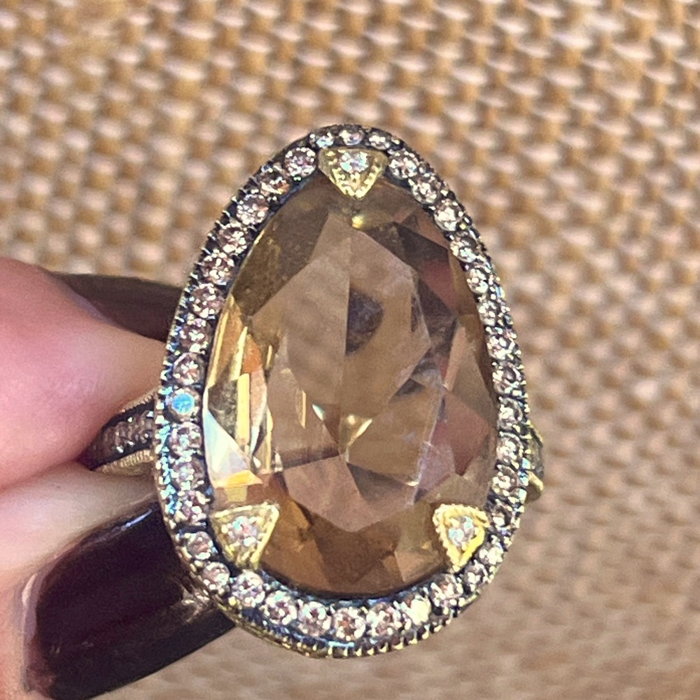 Judith Ripka Smokey Quartz with Champagne Diamonds 18 kt Gold Ring size 6